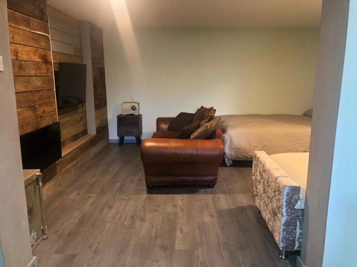 Treetops Flat4 Hall Green B28 Birmingham Bagian luar foto
